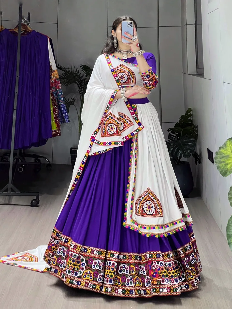 WMT 8050 Rayon Cotton Gamthi Mirror Work Tranding Navratri Collection