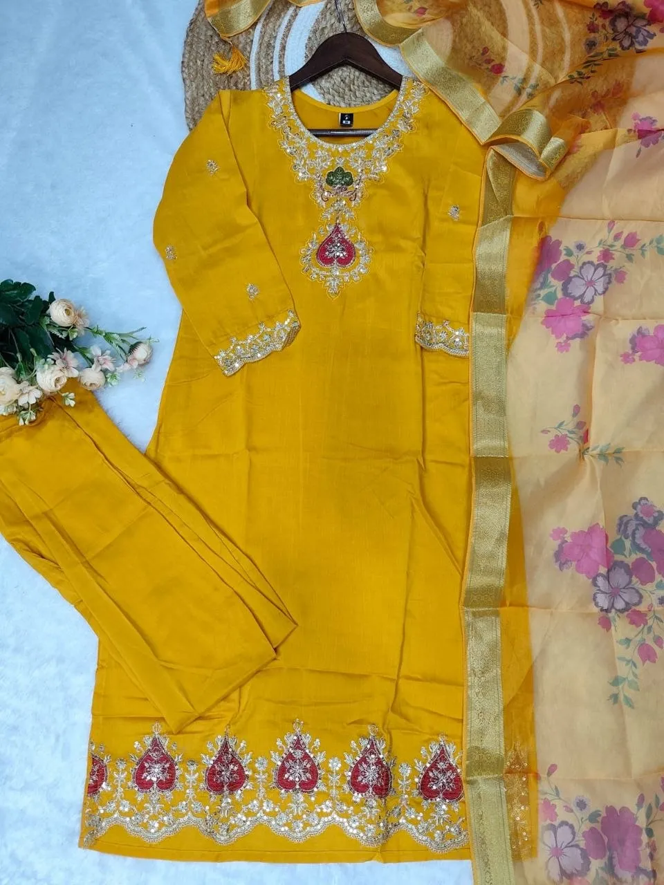 Beautiful Zarin 05 Chanderi Cotton Festival Kurti Pant Dupatta Set Online Surat 2026