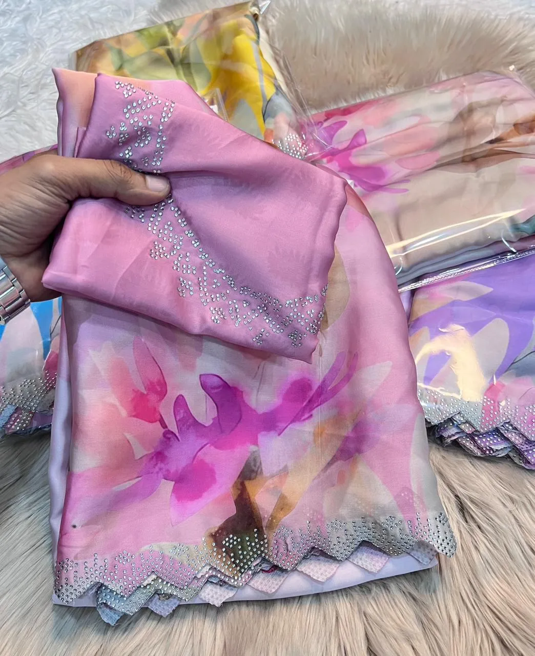 Stylish SNT Maheshwari Silk With Border Dimond Work 2026