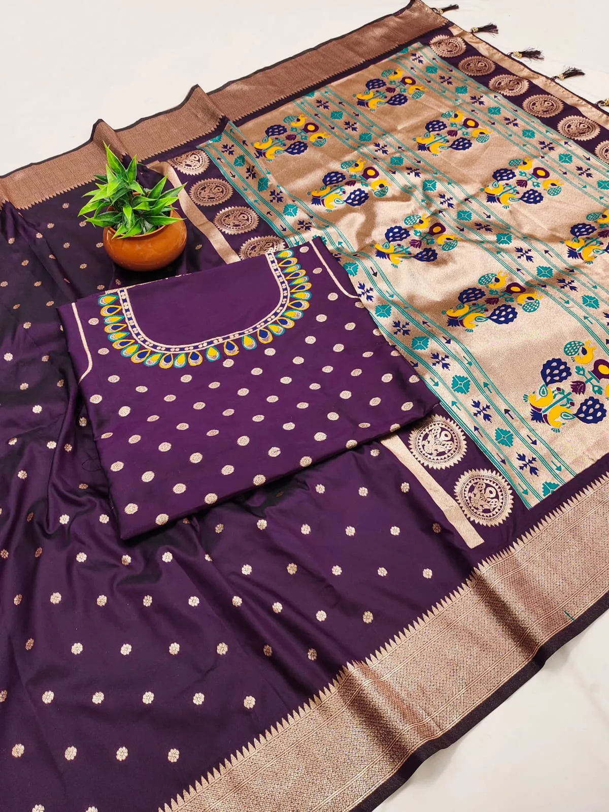Buy BLJ Kalanjali Paithani Peacock Festival Supplier in Surat 2026