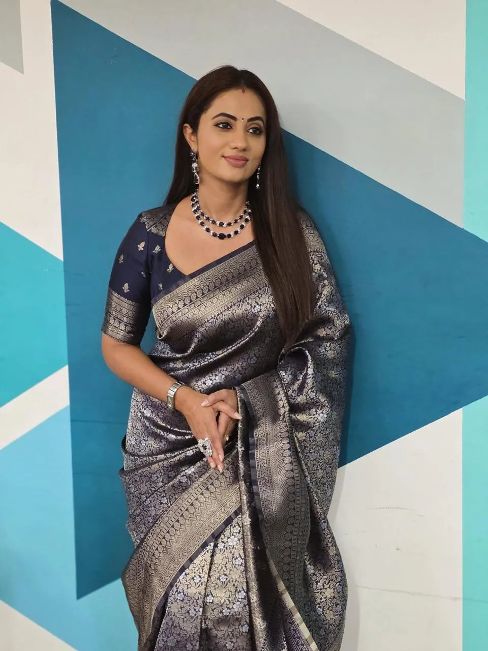 LFK 5330 Silk Jacquard Zari Work Banarasi Saree Wholesale Market