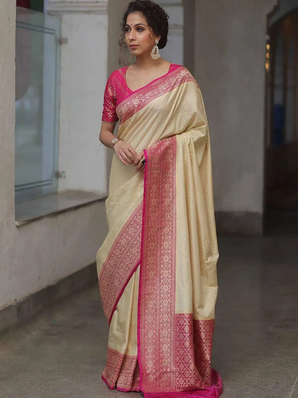 Rani 279 Lichi Silk Jacquard Work Wedding Saree Manufacturer in india