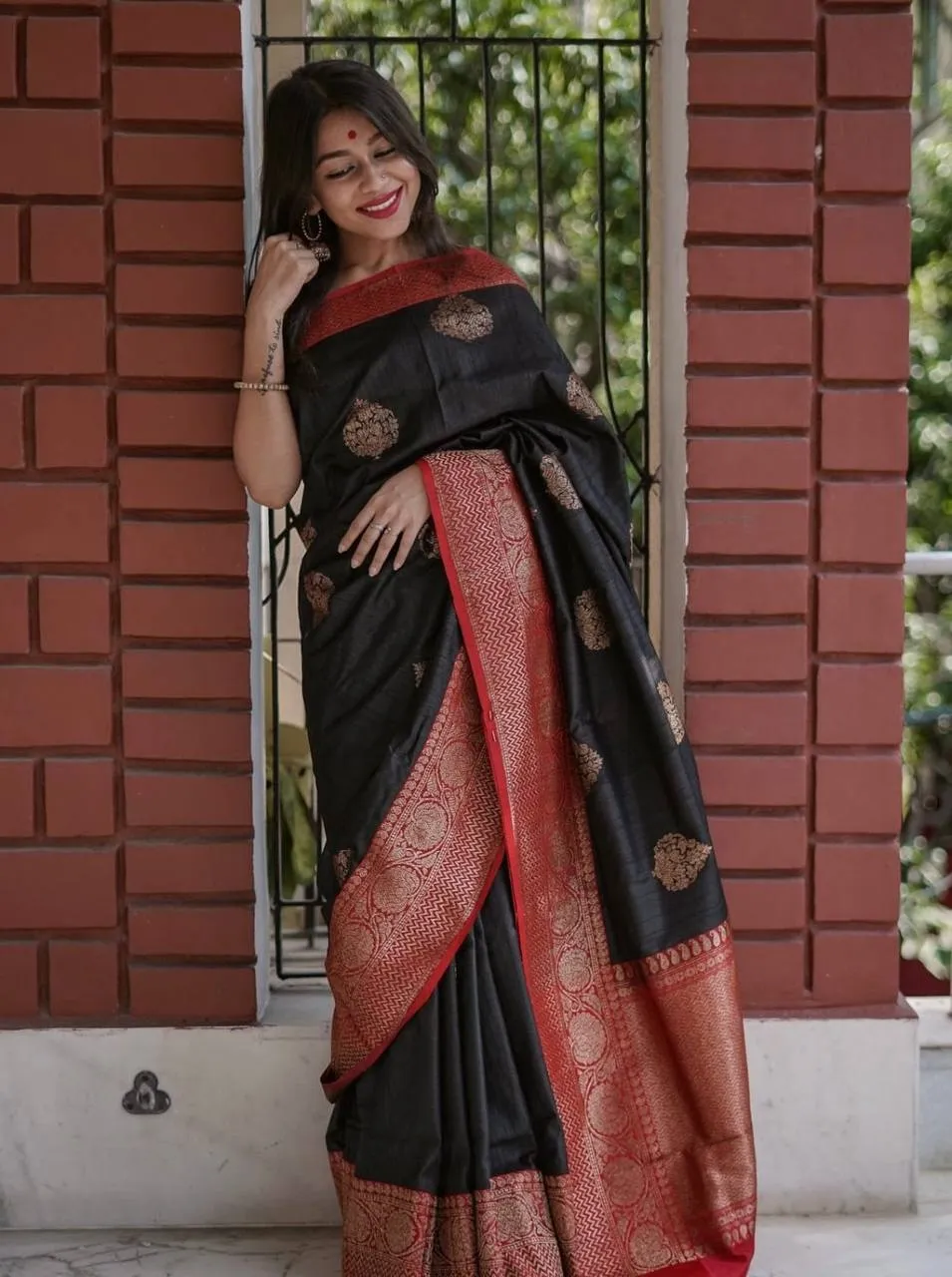 Rani 279 Lichi Silk Jacquard Work Wedding Saree Manufacturer in india