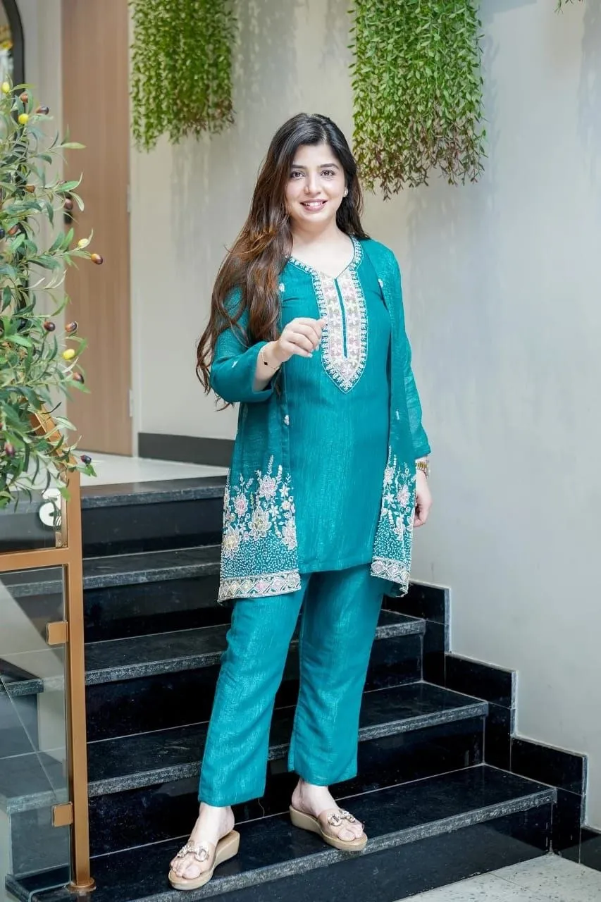 Latest Zarin Vadana Chinon Embroidery Work Kurti Pant Koti Set 2026