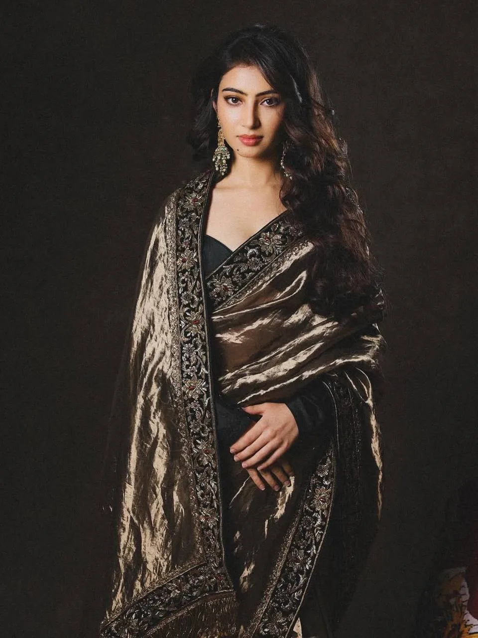 SS1010 5578 Twill Sequance Zari Embroidery Work Party Wear Saree