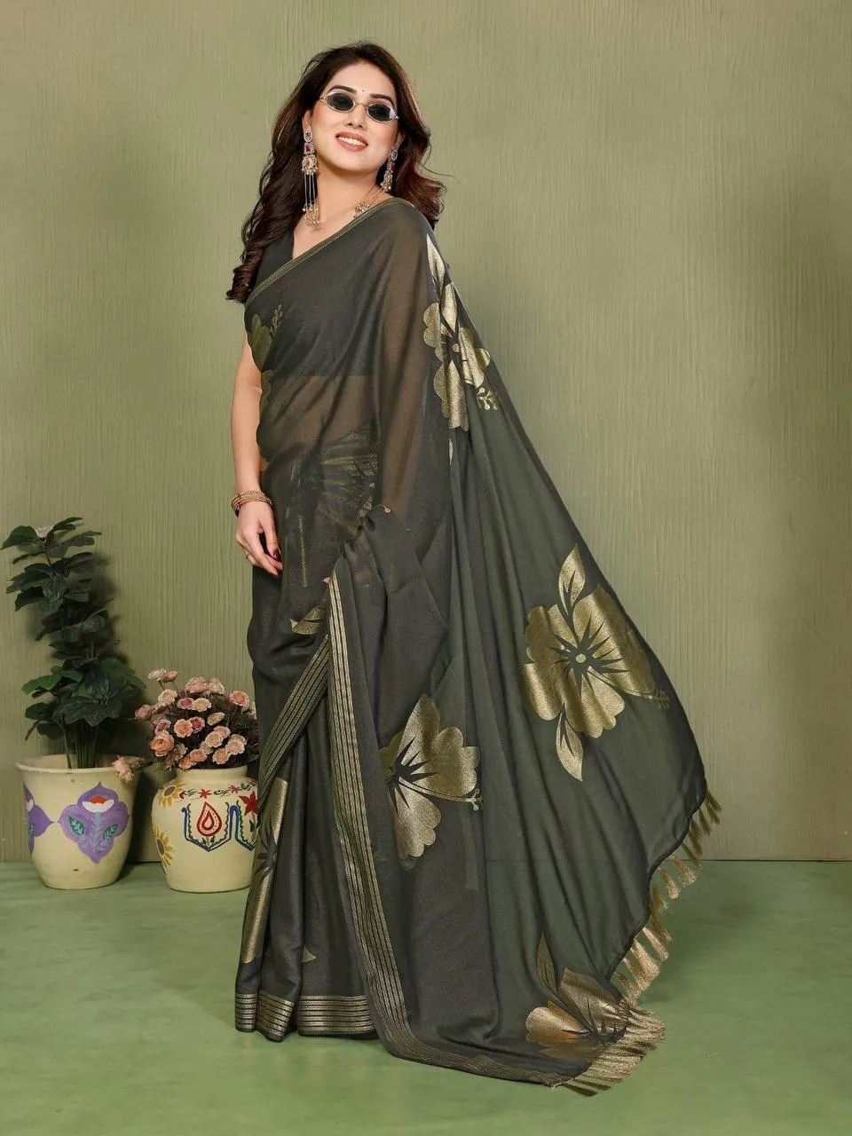 Netra 106 Star Georgette Silk Foil Work Party Wear Saree Wholesale Market