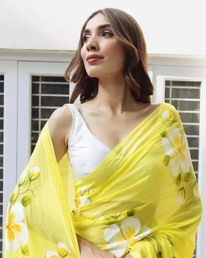 Stylish RRD Linen Printed Yellow Daily Wear Saree Market in Surat 2026