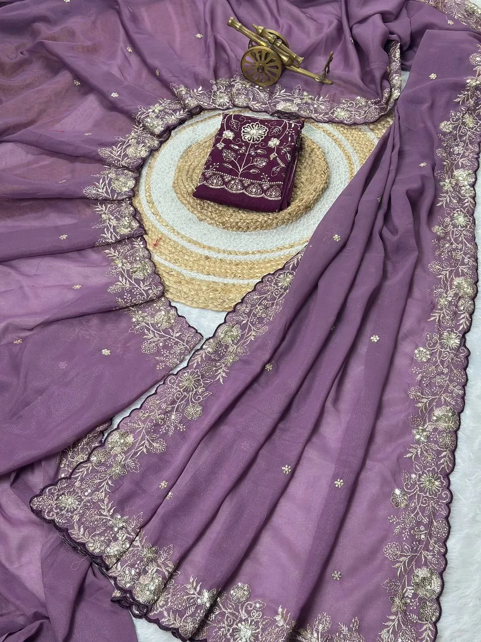 Kusum Star Georgette Silk Thread Embroidery Work Saree Market in India