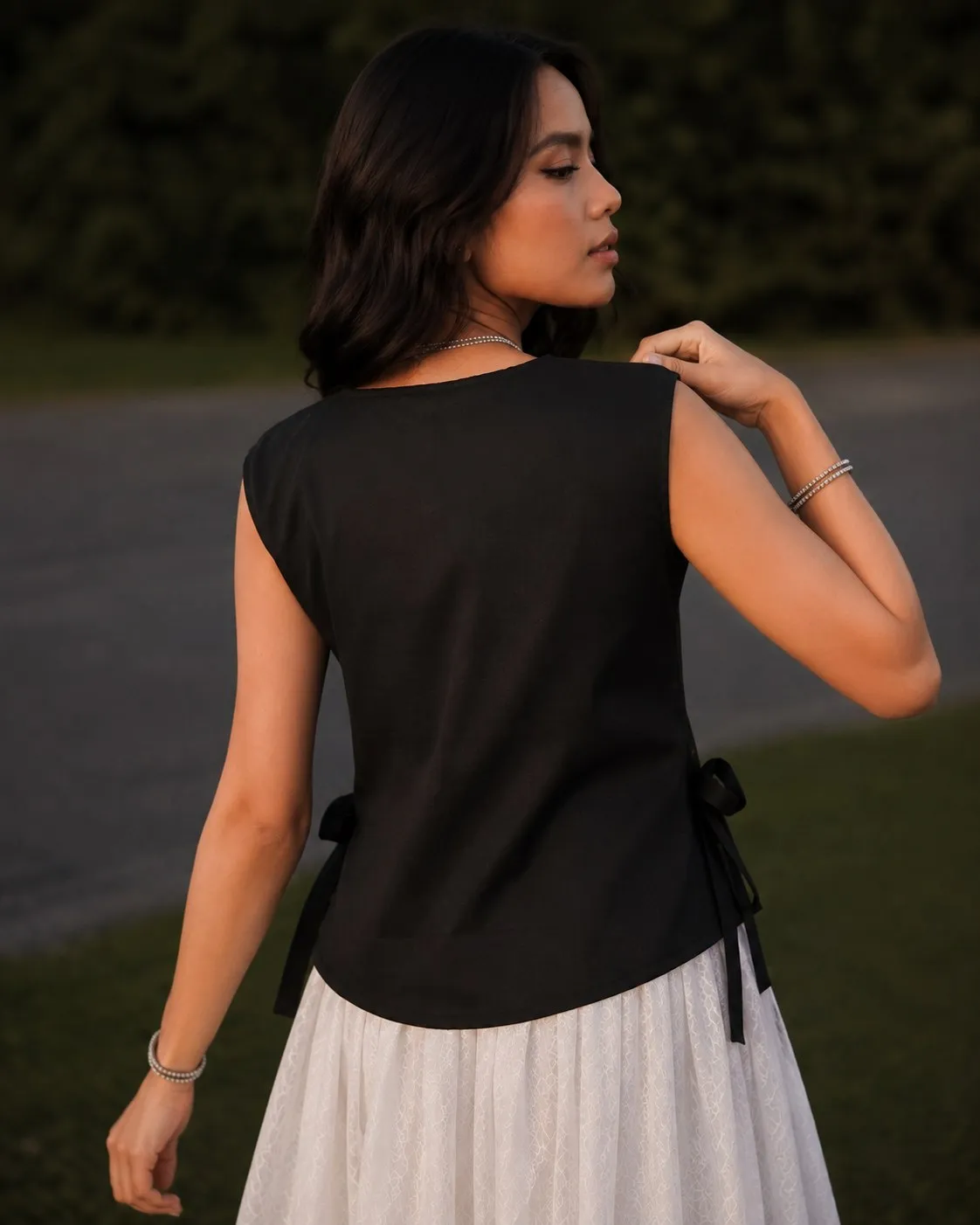 Shiv 1087 Geometric Dotted Line Short Top Wholesale Supplier