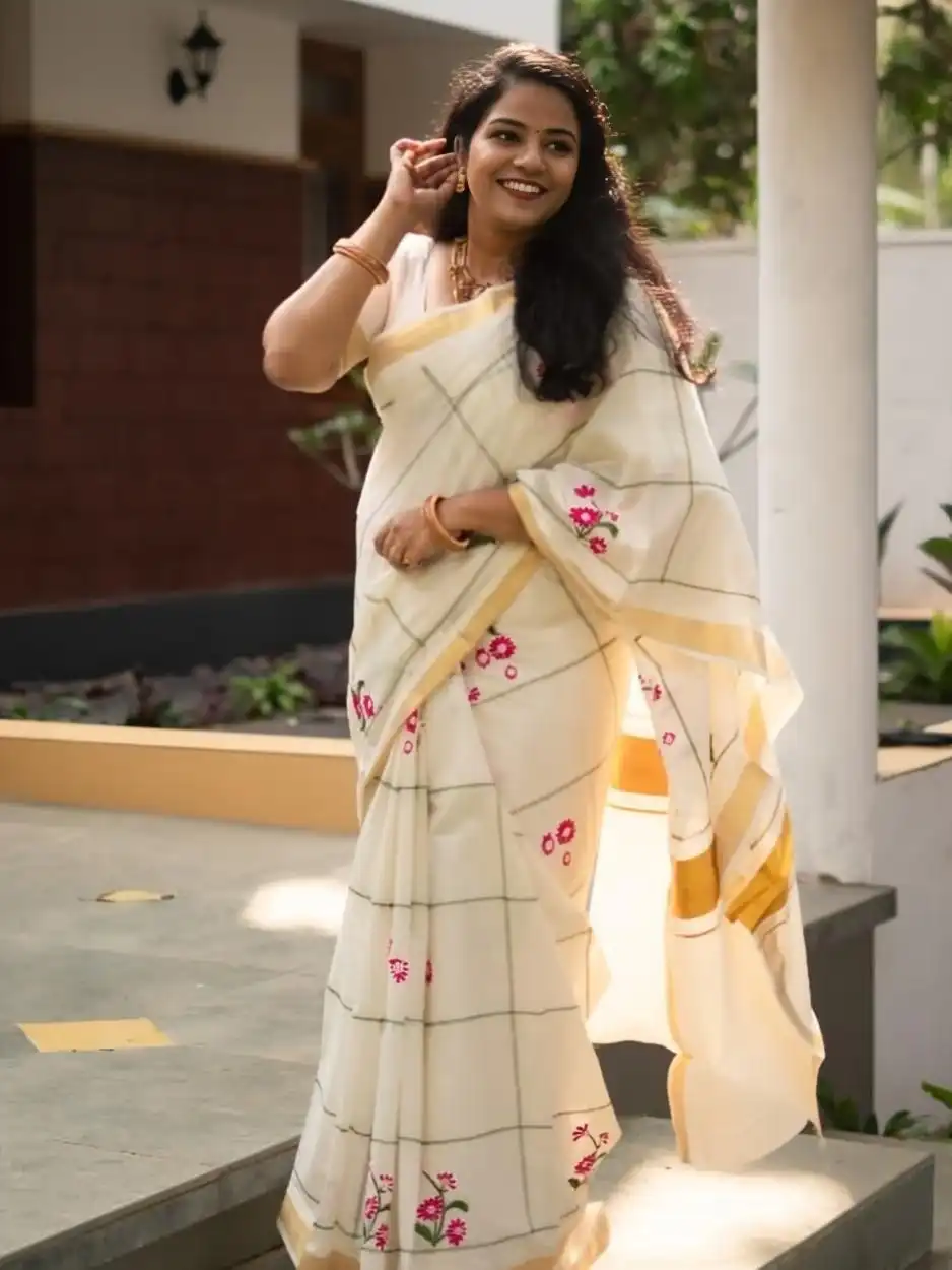MNG 691 Linen With Gold Jari Border With Digital Print Saree Wholesale Surat