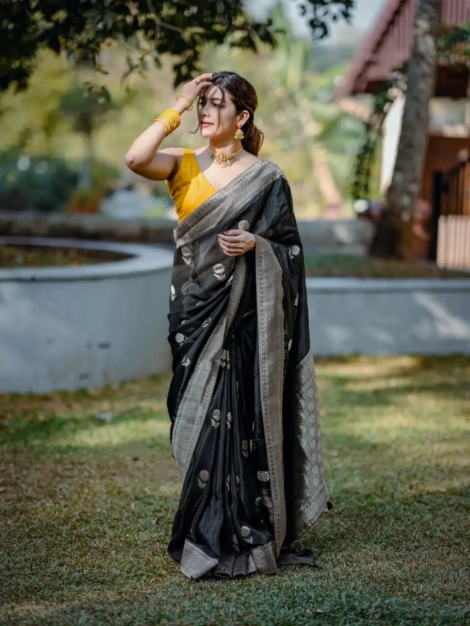 LFK 5369 Banarasi Soft Silk With Zari Work Traditional Saree Wholesale Supplier