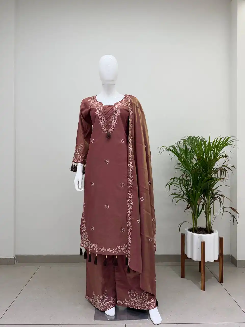 BV 513 Leo Denting Mirror With Embroidery Work Top Plazzo Dupatta Set Wholesale Supplier