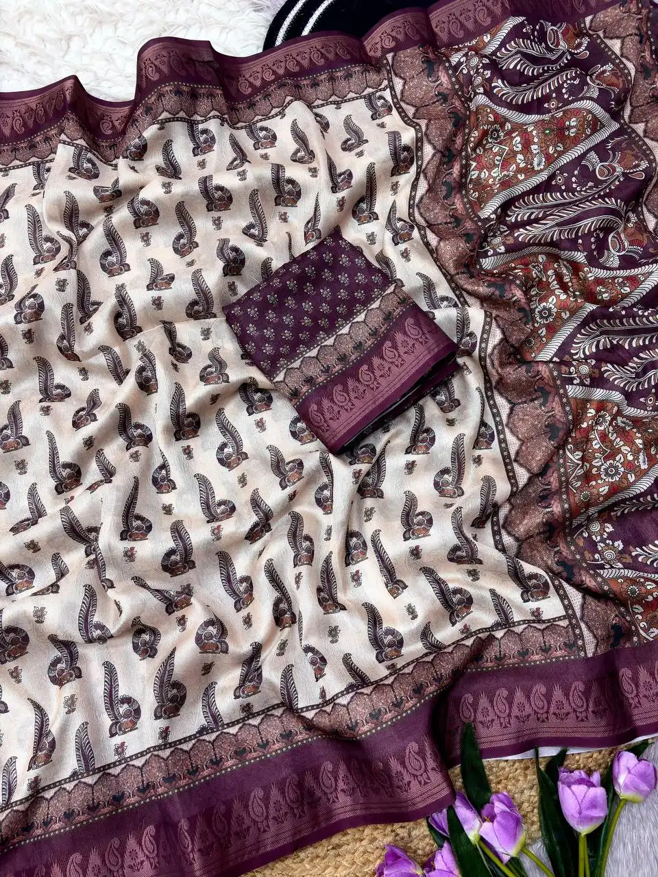 MHV Vol 7010 Elegant Printed With Floral Butis Saree Wholesale Supplier