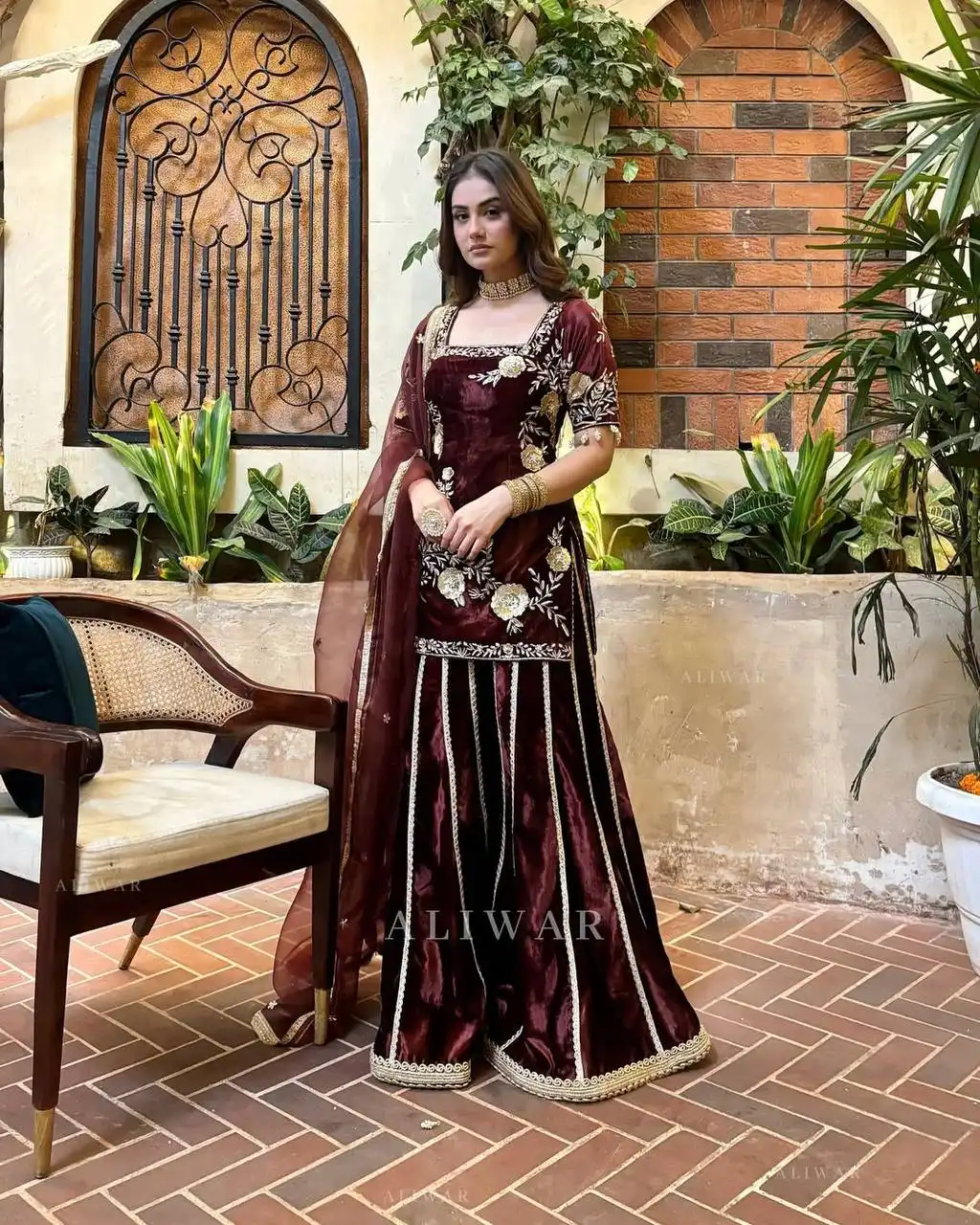 MRD 3028 Pure Velvet With Heavy Embroidery Work Sarara Wholesale Surat