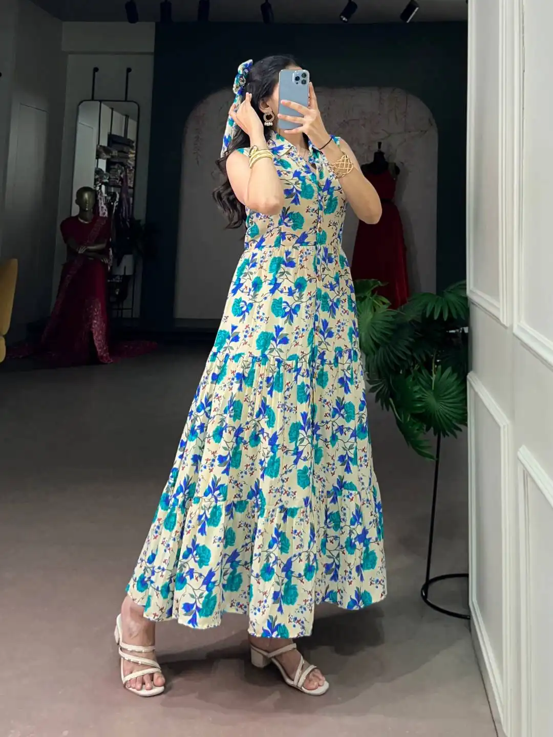 WMN 4507 Maslin Silk With Beautiful Floral Print Gown Wholesale Online Supplier